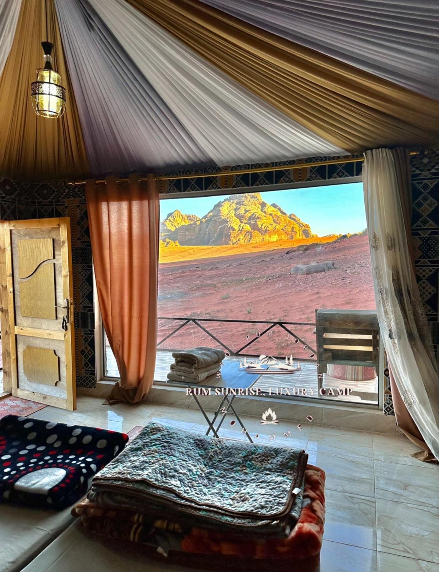 Rum Sunrlse Luxury Camp Wadi Rum Esterno foto